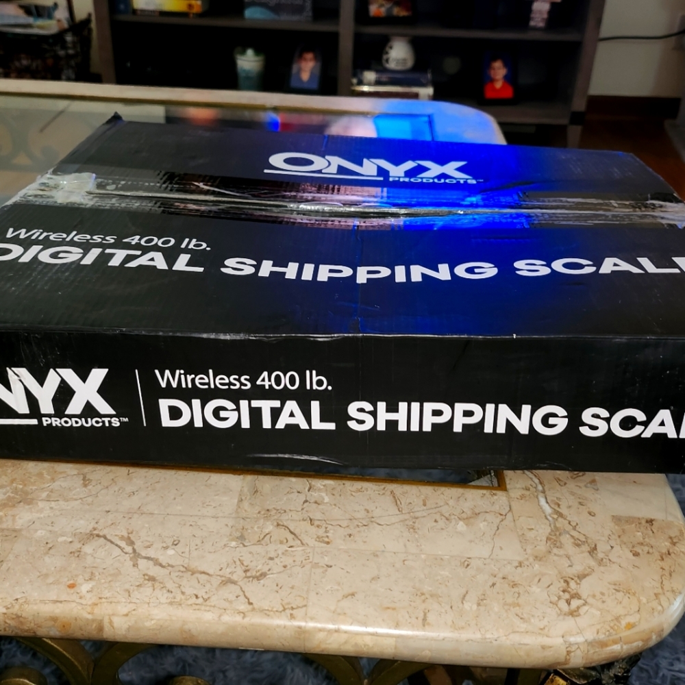 Onyx 400lb  digital wireless postal scale new in box